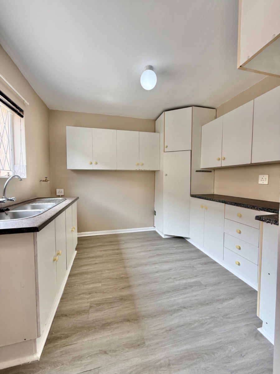 2 Bedroom Property for Sale in Kabega Park Eastern Cape